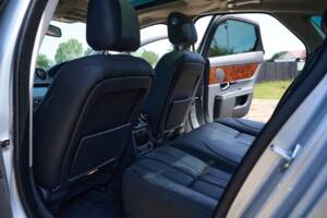 Bild 39/50 von Jaguar XJ 5.0 (2012)