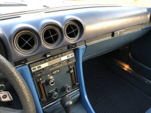 Bild 12/16 von Mercedes-Benz 350 SLC (1975)