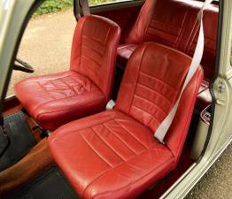 Image 28/50 of Riley Elf Mark I (1963)