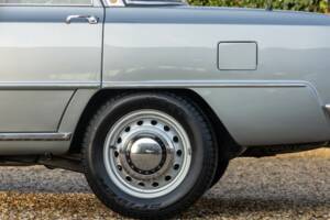 Afbeelding 25/50 van Alfa Romeo Giulia 1600 S (1968)