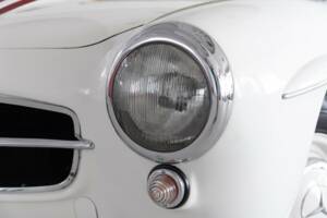 Image 20/40 of Mercedes-Benz 190 SL (1955)