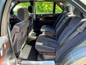 Image 23/44 of Mercedes-Benz 400 SEL (1992)