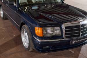 Bild 18/43 von Mercedes-Benz 380 SE (1984)