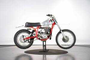 Image 5/50 of CZ 250 (1977)