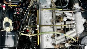 Image 10/14 of Mercedes-Benz 230 SL (1965)