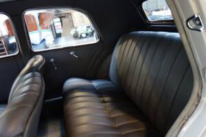 Image 15/43 of Citroën Traction Avant 7 C (1935)