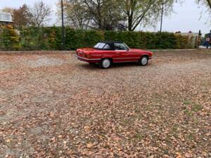 Image 19/177 de Mercedes-Benz 350 SL (1974)