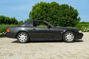 Image 4/50 de Mercedes-Benz 300 SL (1990)