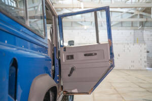 Image 36/86 de Land Rover Defender 110 Td5 (1999)