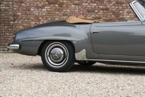 Image 44/50 of Mercedes-Benz 190 SL (1956)