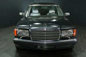 Image 9/30 of Mercedes-Benz 560 SEL (1989)