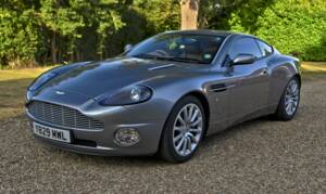 Image 6/50 de Aston Martin V12 Vanquish (2001)