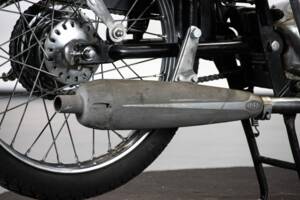 Bild 29/50 von Gilera 150 Sport (1951)