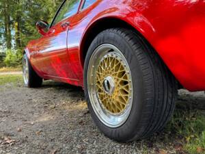 Immagine 15/30 di Opel GT 1900 (1970)