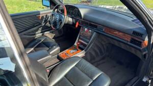 Bild 21/33 von Mercedes-Benz 560 SEC (1989)