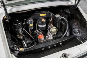 Image 42/50 of Porsche 912 (1967)