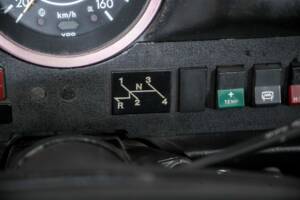 Bild 15/50 von Volkswagen Käfer 1303 LS (1974)