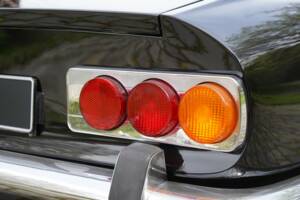 Image 4/16 de Ferrari 365 GT 2+2 (1968)