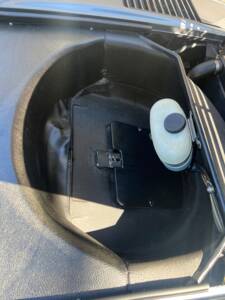 Image 42/114 de Ferrari 308 GTS Quattrovalvole (1985)