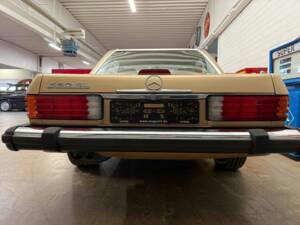 Image 13/14 de Mercedes-Benz 560 SL (1988)