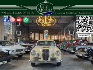 Image 2/42 of Jaguar Mk II 2.4 (1964)