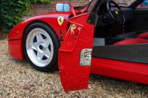 Bild 50/50 von Ferrari F40 (1992)