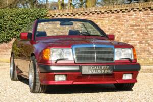 Immagine 45/50 di Mercedes-Benz 300 CE-24 3.4 AMG (1993)