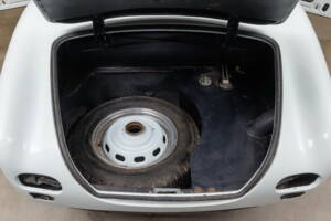 Image 17/50 of BMW 507 (1957)