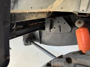 Image 37/45 de Land Rover Defender 110 (1991)