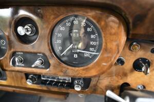 Image 32/50 of Bentley S 3 (1964)