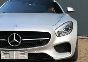 Image 22/56 of Mercedes-AMG GT-S (2017)