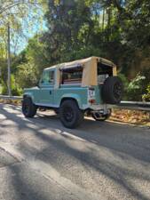 Image 34/72 of Land Rover 90 (1987)