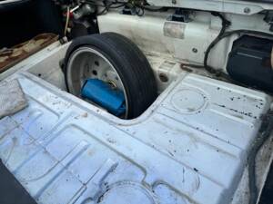 Image 20/45 of Porsche 944 Turbo (1985)