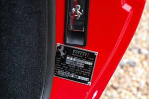 Image 41/50 de Ferrari 308 GTSi (1981)