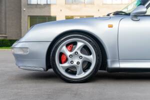 Bild 6/33 von Porsche 911 Carrera 4S (1996)