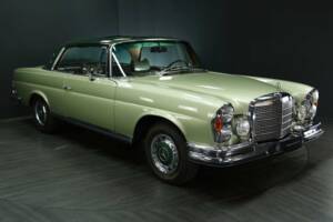 Image 8/30 de Mercedes-Benz 280 SE (1970)