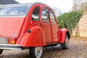 Image 19/50 of Citroën 2 CV 6 (1985)