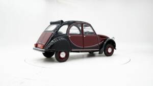 Image 2/15 of Citroën 2 CV 6 Charleston (1982)