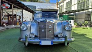 Image 6/61 de Mercedes-Benz 220 S Cabriolet (1957)
