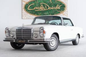 Bild 3/39 von Mercedes-Benz 280 SE 3,5 (1970)