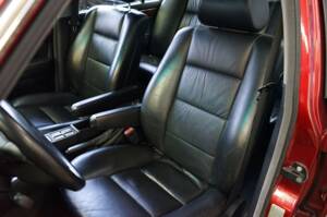 Bild 28/33 von BMW 750i (1991)