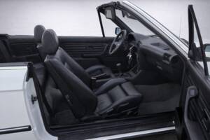 Image 10/29 of BMW 320i (1988)