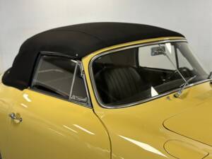 Image 42/101 of Porsche 356 B 1600 (1963)
