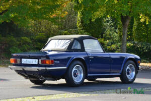 Image 21/50 of Triumph TR 6 (1975)