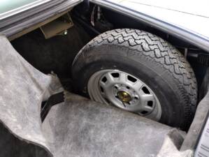 Bild 15/113 von BMW 735i (1986)