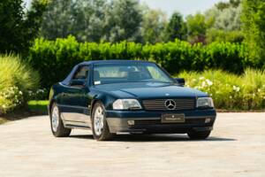 Image 2/45 of Mercedes-Benz 500 SL (1990)