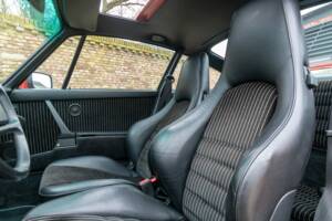 Bild 48/50 von Porsche 911 Carrera 3.2 (1988)