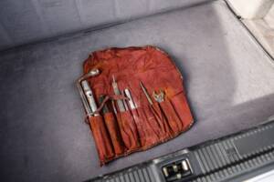 Image 40/43 of Mercedes-Benz SL 500 (1996)