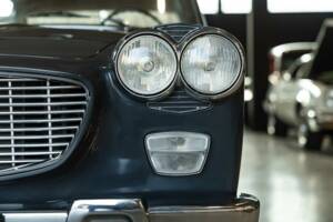Image 9/43 of Lancia Flavia 1500 (1967)