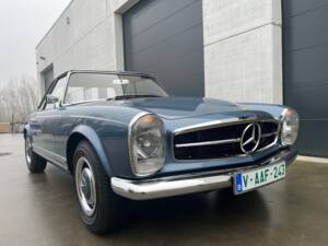Immagine 2/93 di Mercedes-Benz 230 SL (1965)